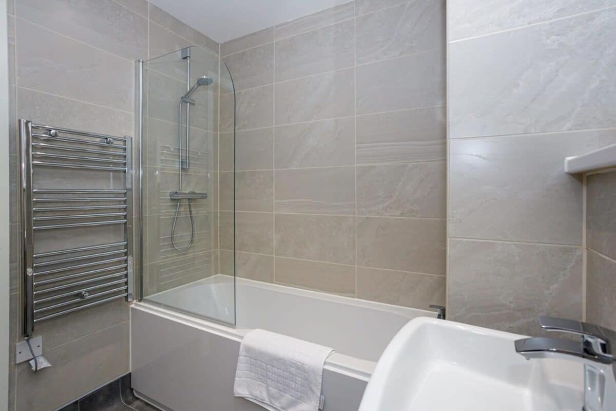 Charming Studio Apartment In Central Liverpool Bagian luar foto