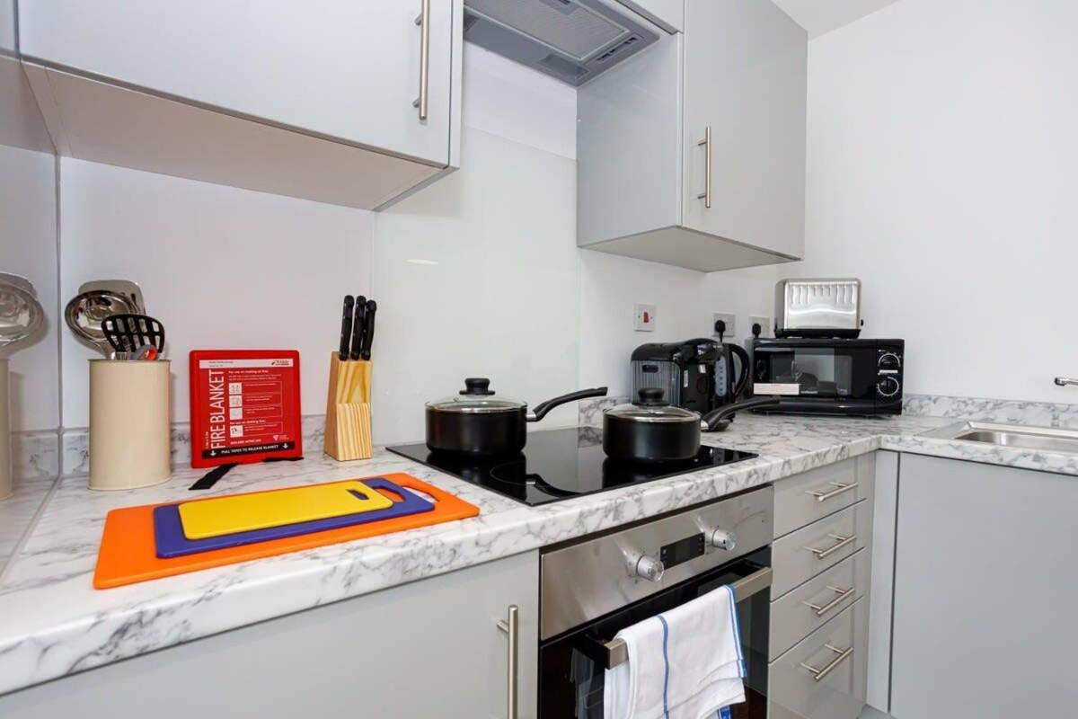 Charming Studio Apartment In Central Liverpool Bagian luar foto