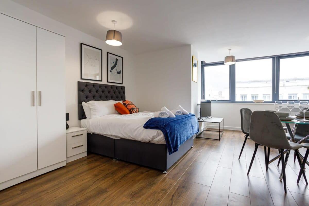 Charming Studio Apartment In Central Liverpool Bagian luar foto
